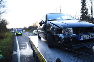 Schwerer Unfall Auf Der B3 Bei Mannheim Rheinau