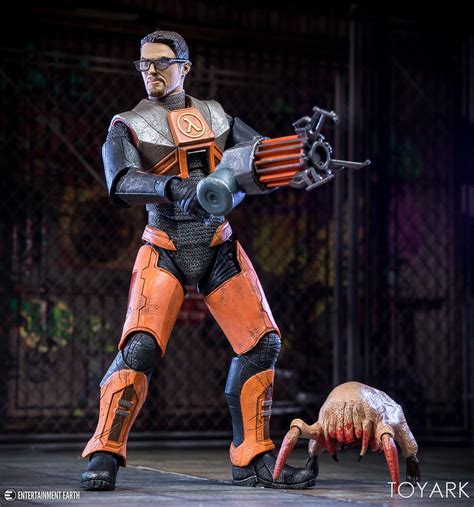 NECA Half Life 2 Gordon Freeman 7 Inch Scale Figure Reissue Toyark