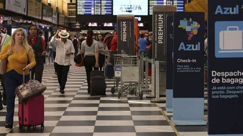 Congonhas Aeroporto Enfrenta Filas Para Remarcar Voos Ap S