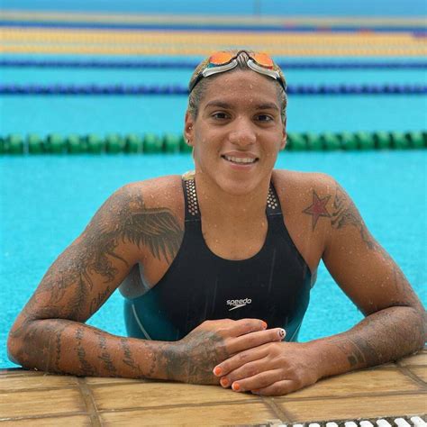 Brasileira Ana Marcela é Ouro Na Maratona Aquática Das Olimpíadas