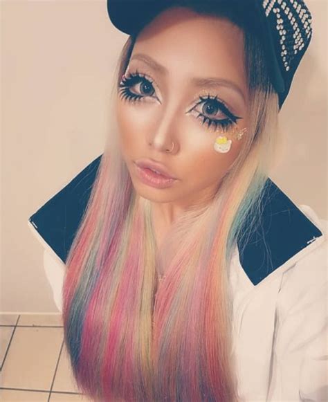 Gyaru Makeup