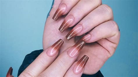 Spiced Brown Nails Are The Autumnal Manicure Color Of The Moment