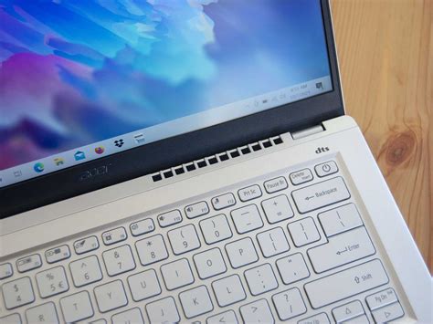 Acer Swift 3 (SF314) review: First-class battery life and generous ...