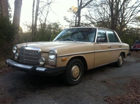 1974 Mercedes-Benz 240D - Information and photos - MOMENTcar