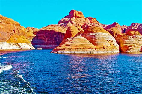 Lake Powell Waterways In Rainbow Bridge National Monument Utah