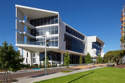 Curtin Opens M Medical School