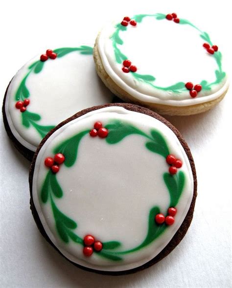 Christmas Cookie Decorating Ideas To Impress Everyone With