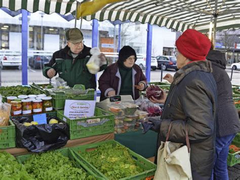 Neuer Stand Auf Dem Freitagsmarkt Efringen Kirchen Badische Zeitung