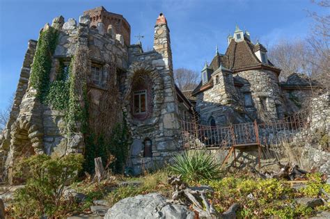 13 magnificent castles in Upstate NY straight out of a fairy tale ...