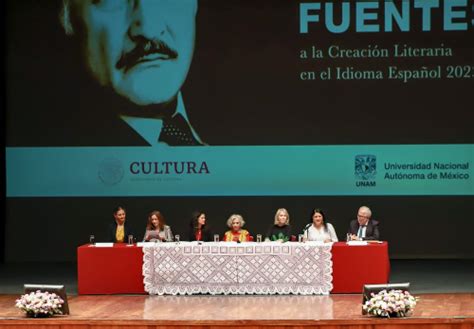 Premio Carlos Fuentes 2023 A Elena Poniatowska