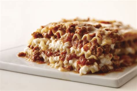 Better-than-Ever Cheesy Meat Lasagna | Classico | Recipes - Kraft Heinz