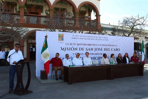 Entrega El Gobierno Municipal De Los Cabos Reconocimientos A