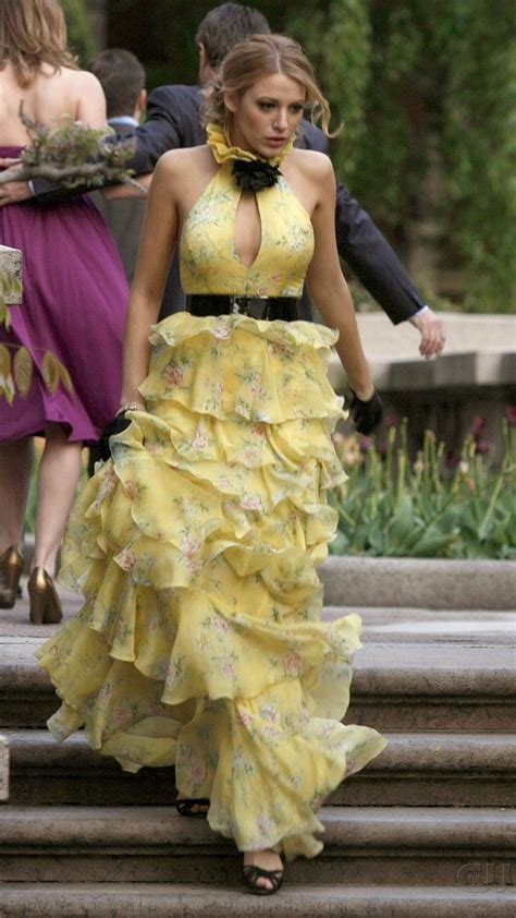 Blake Lively As Serena Van Der Woodsen Gossip Girl Outfits Gossip Girl Serena Dress