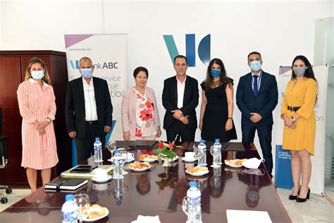 Signature dun accord de prêt de 10 MTND entre Bank ABC Tunisie et Enda