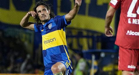 Edison Cavani se reencontró con el gol en la victoria de Boca Juniors