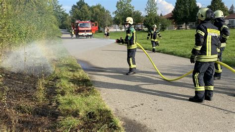 Fl Chenbrand Freiwillige Feuerwehr Weingarten