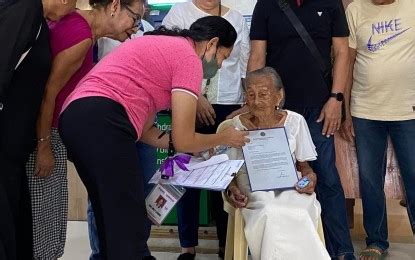 3 Pagudpud Centenarians Get Cash Gifts Philippine News Agency