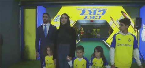 Galerie Foto Cum A Ap Rut Georgina Rodriguez La Riyadh La Prezentarea