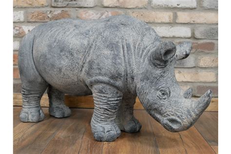 Grande Statue D Un Rhinocéros En Résine Déco Brocante