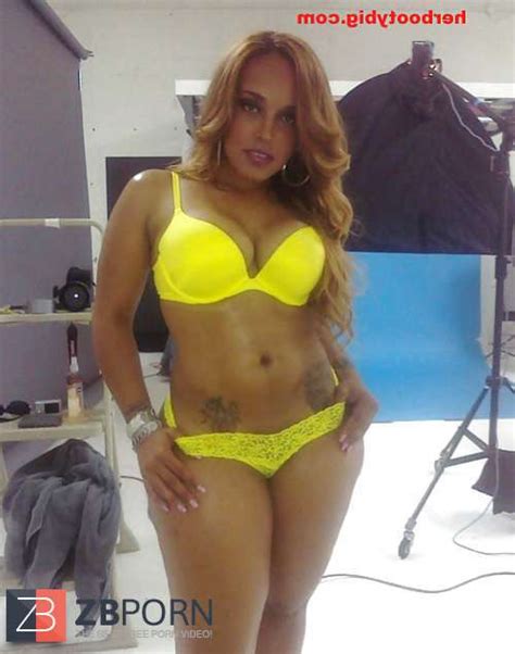 Chick Diagnosed With Ghetto Ass ZB Porn