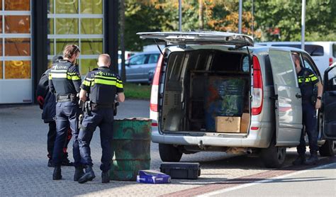 Politie Neemt Verdachte Bestelbus In Beslag In Barneveld