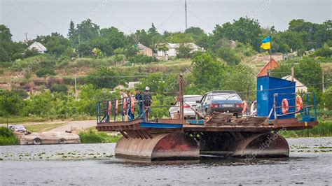 Ucrania Southern Bug River 18 De Junio De 2017 Cruce De Ferry El