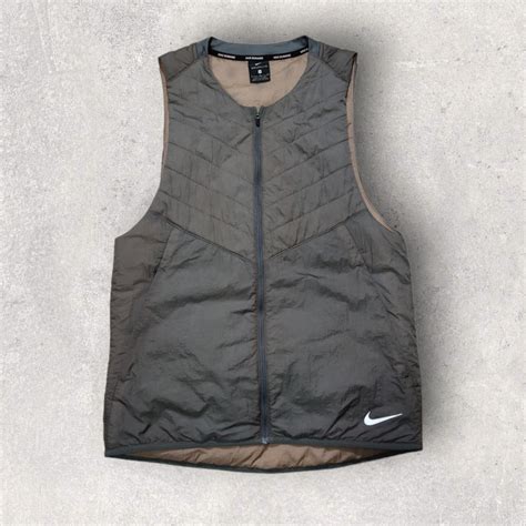 Оригинальная мужская жилетка для бега nike aerolayer insulated — ціна ...