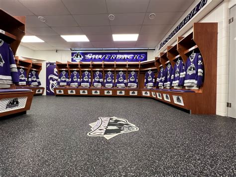 Dressing Room Salmon Arm Silverbacks