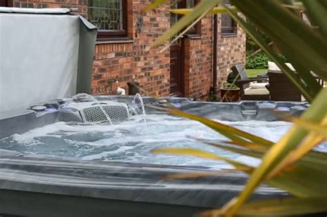 Premium Hot Tubs Johnson Wellis