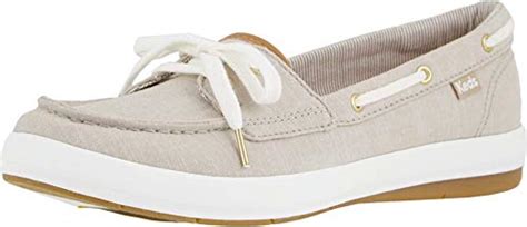 13 Best Boat Shoes For Women That Define Comfort & Style - Reviews