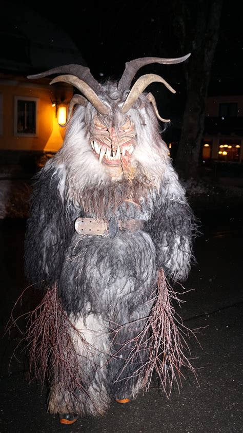 Dsc Hochk Nigpass Krampusse Welche Eine Lange Tradition Haben