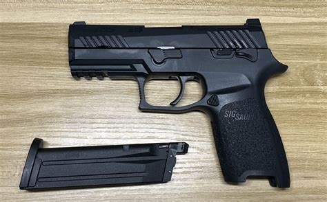 Sig Air Vfc P320 M18 Bk ガスブローバック ガスガン スチール製トリガー に近い ガスガン ｜売買されたオークション情報、yahooの商品情報をアーカイブ公開