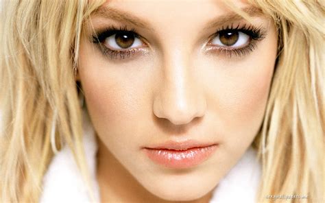 Britney Spears Wallpaper 1920x1200 41684