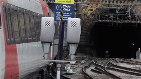 Class 91 To York Departing From King S Cross Youtube