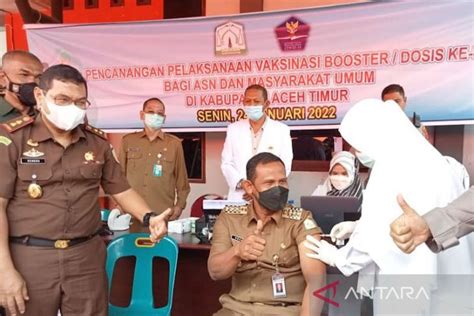 Capaian Vaksinasi Lanjut Usia Dosis Ketiga Di Aceh Timur Rendah