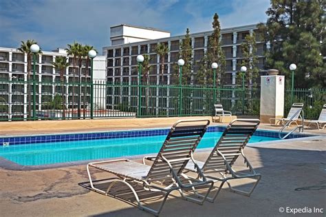 Anaheim Camelot Inn & Suites Reviews, Deals & Photos 2023 - Expedia