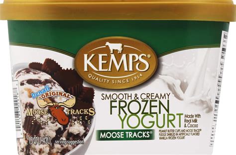 Kemps Smooth And Creamy Frozen Yogurt Moose Tracks 1 5