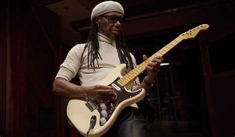 Fender salutes Nile Rodgers with new signature Hitmaker Stratocaster ...