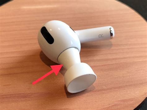 There S An Easy Way To Keep Airpods Pro Tips From Falling Off And Into Your Ears Mashable