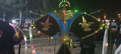 Meriah Festival Layangan LED Hiasi Langit Pantai Lombang Sumenep