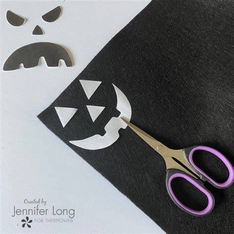 Jack O'Lantern: Fabric Pumpkin Craft Tutorial Pattern - Therm O Web