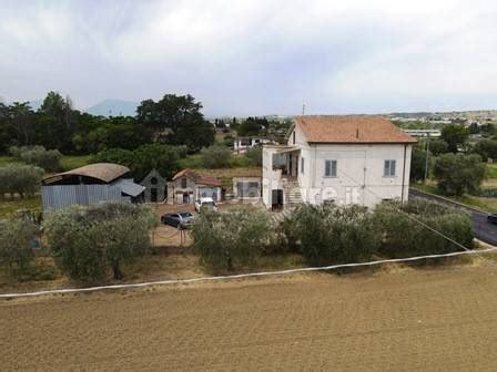 Vendita Villa Unifamiliare In Via Ascolana Alba Adriatica Da