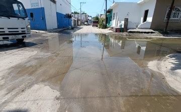 Fuga de aguas negras afecta a vecinos de la colonia Bahías en Mazatlán