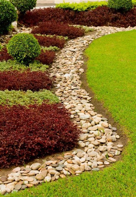 20 Rock Borders For Landscaping Homedecorish