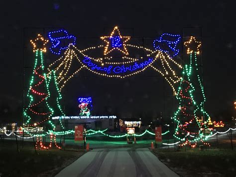 Northeast Ohio Christmas Lights Display: Magic of Lights - Money Savvy ...