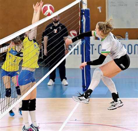 Volley ball Élite féminine Saint Chamond vite fait bien fait