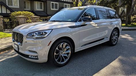 Electrified Luxury: 2021 Lincoln Aviator Grand Touring