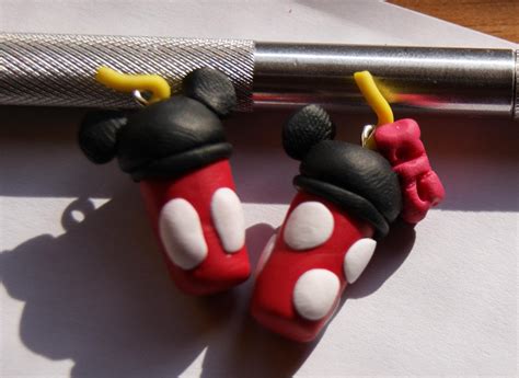 Mickey And Minnie Mouse Tumbler Polymer Clay Via Youtube Diy Polymer Clay Crafts Clay Pot