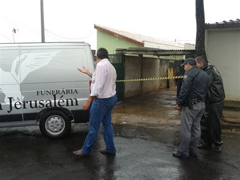 G1 Suspeito De Matar Mãe E Filha Se Entrega à Polícia De São Carlos Sp Notícias Em São