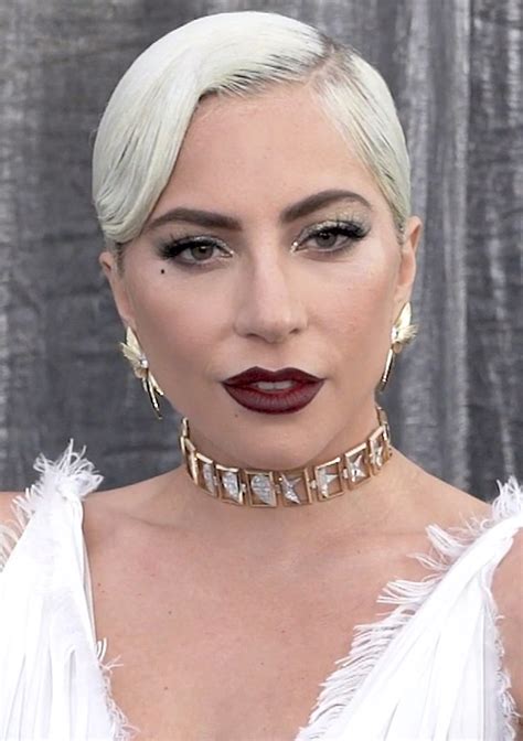 Biodata Lady Gaga Agama Keluarga Pacar Fakta Dan Karir Lyceum Id